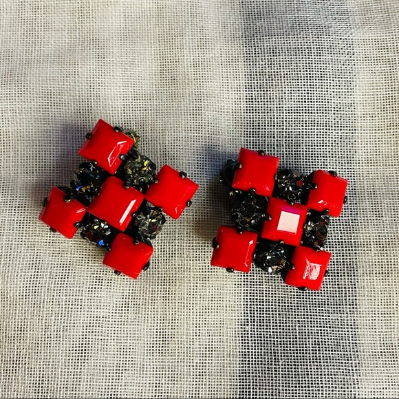 SOLD Vintage Red Glass Rhinestone Earrings Rare - Picture 3 of 3